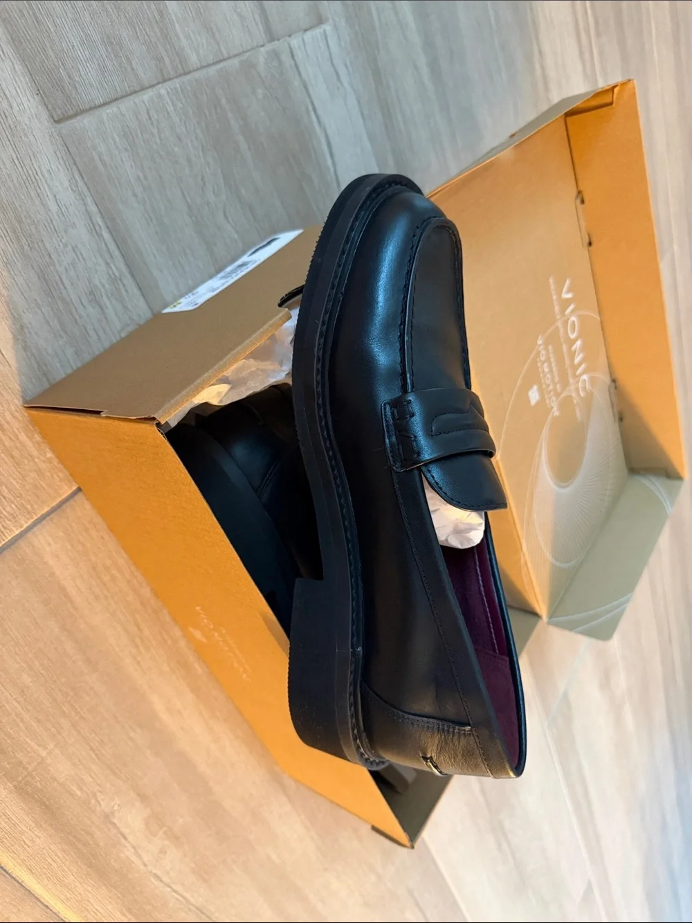 Vionic Caitlin Black Leather Loafers